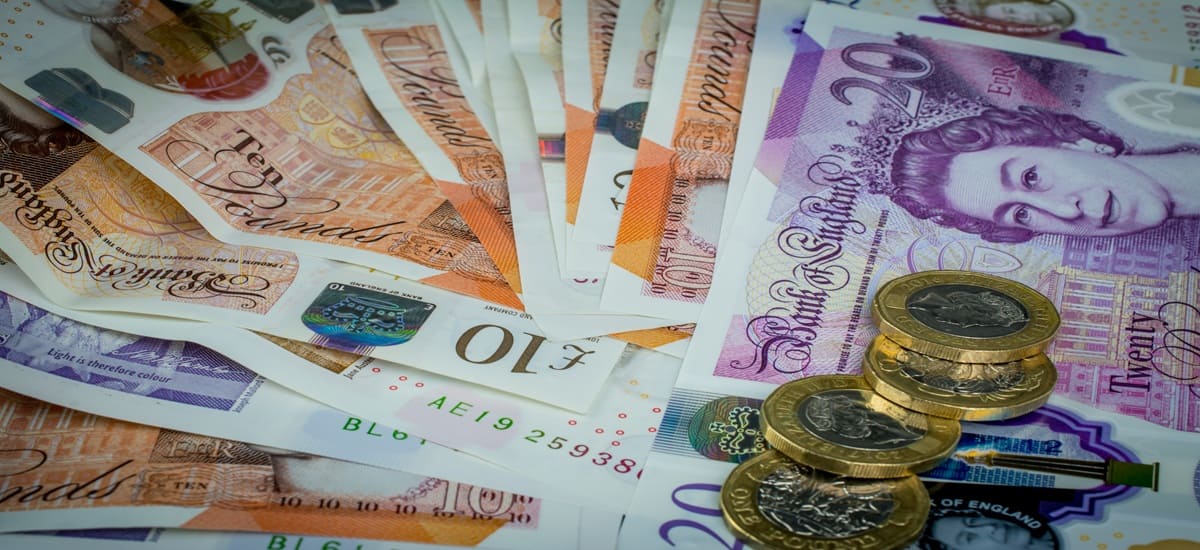 How to Open a Bank Account as an Immigrant in UK