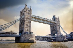 Immigrate to UK from Spain